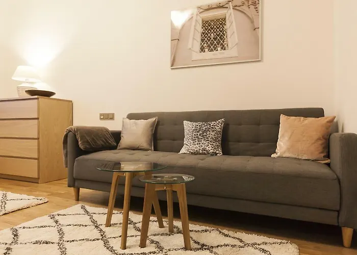 Expat House