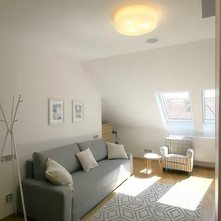 Expat House Prag