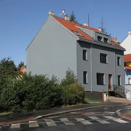 Expat House * Prag