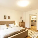 Expat House Prag