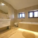 Daire Expat House Prag