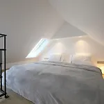 Expat House Prag
