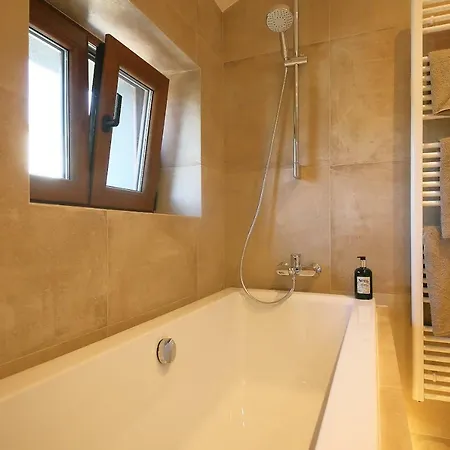Expat House 아파트 프라하