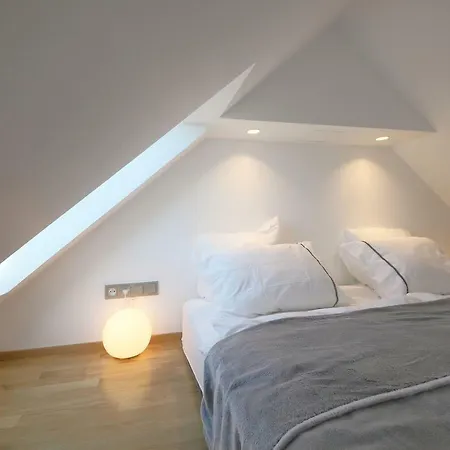 Expat House * Πράγα