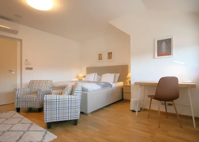 Expat House Appartement *