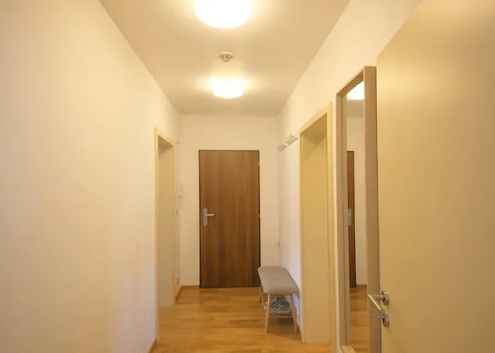 Expat House *