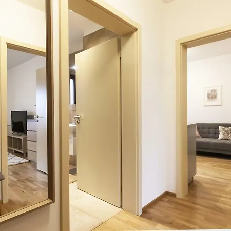 Expat House Apartamento Praga