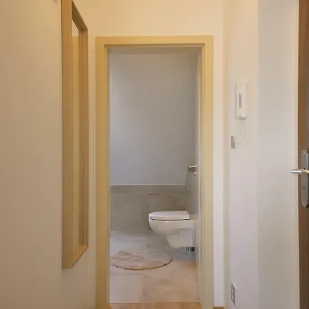 Expat House شقة