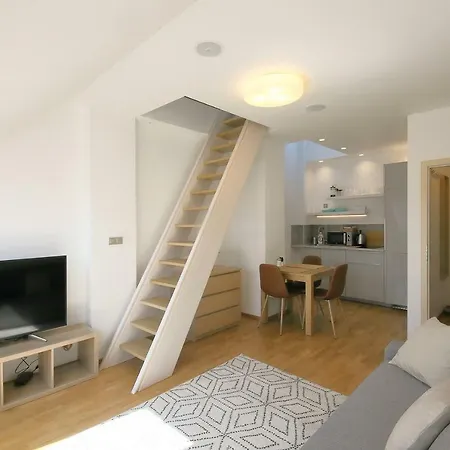 Expat House