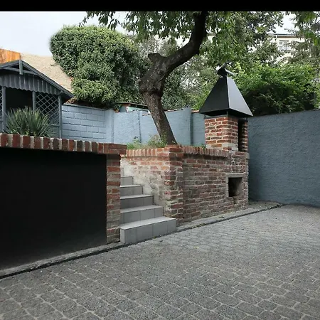 Expat House דירה
